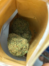 Carica l'immagine nel visualizzatore di Gallery, Cannatonic - cbd 12% - (🆕🌱Nuova 2025) Small buds - Greenhouse - 2€/g
